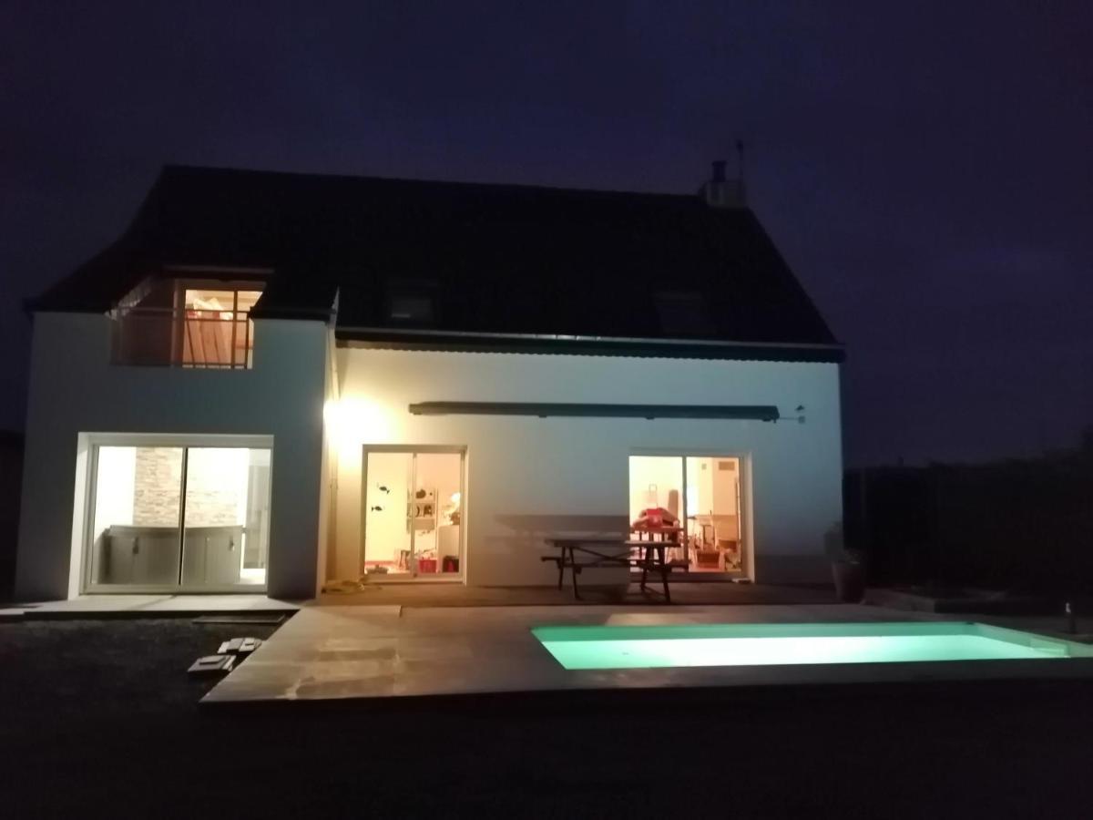 Villa bord de mer avec piscine et jacuzzi Pénestin Extérieur photo