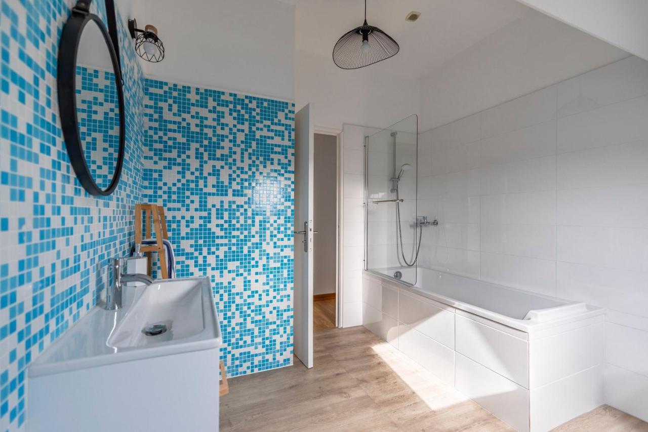 Villa bord de mer avec piscine et jacuzzi Pénestin Extérieur photo